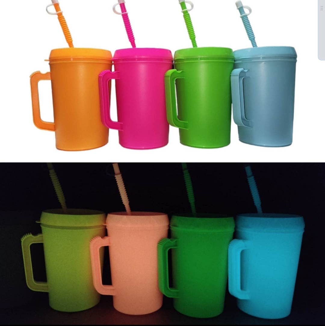 Love Me Like a 90's Country Song" Mega Mug