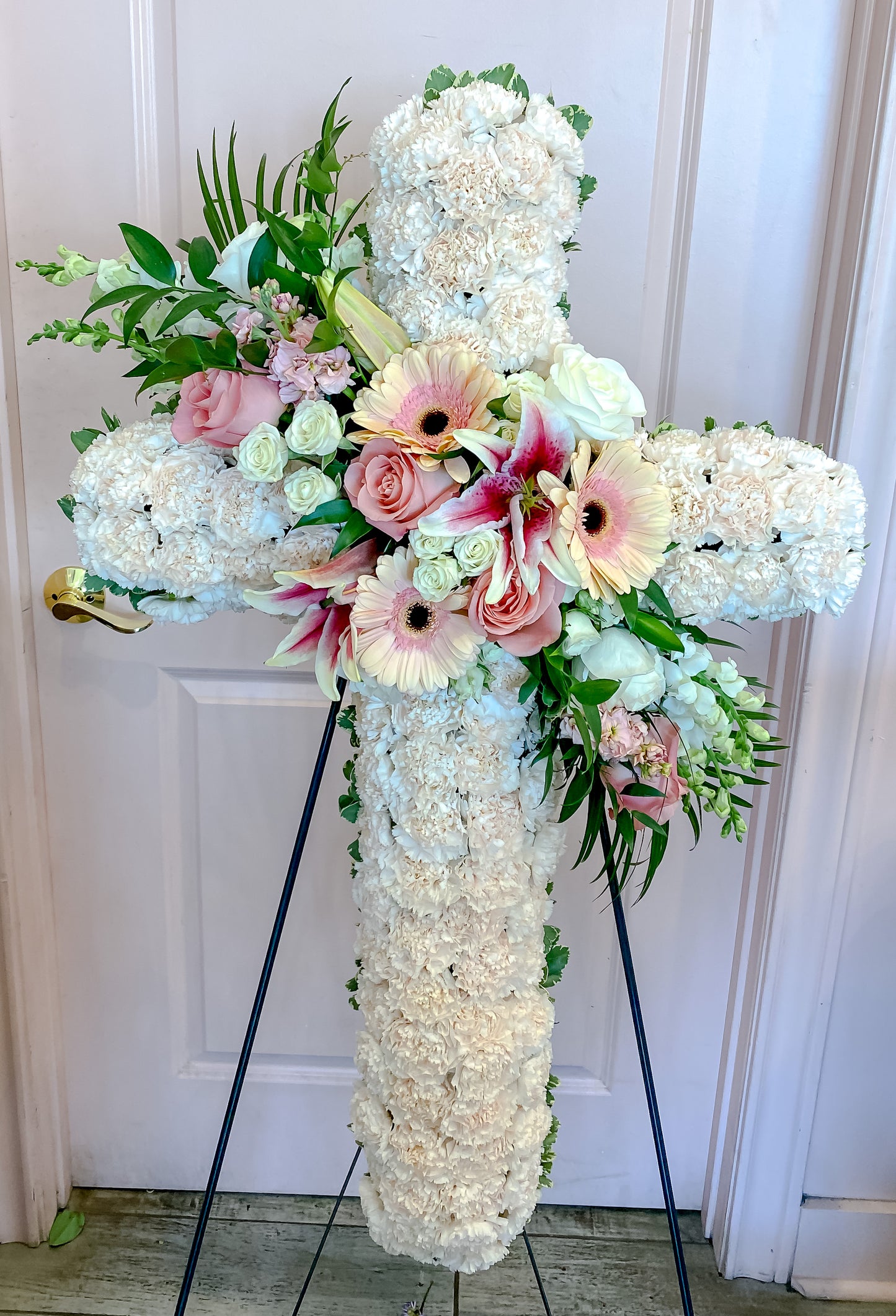 Sympathy Arrangement (Assorted Shapes)