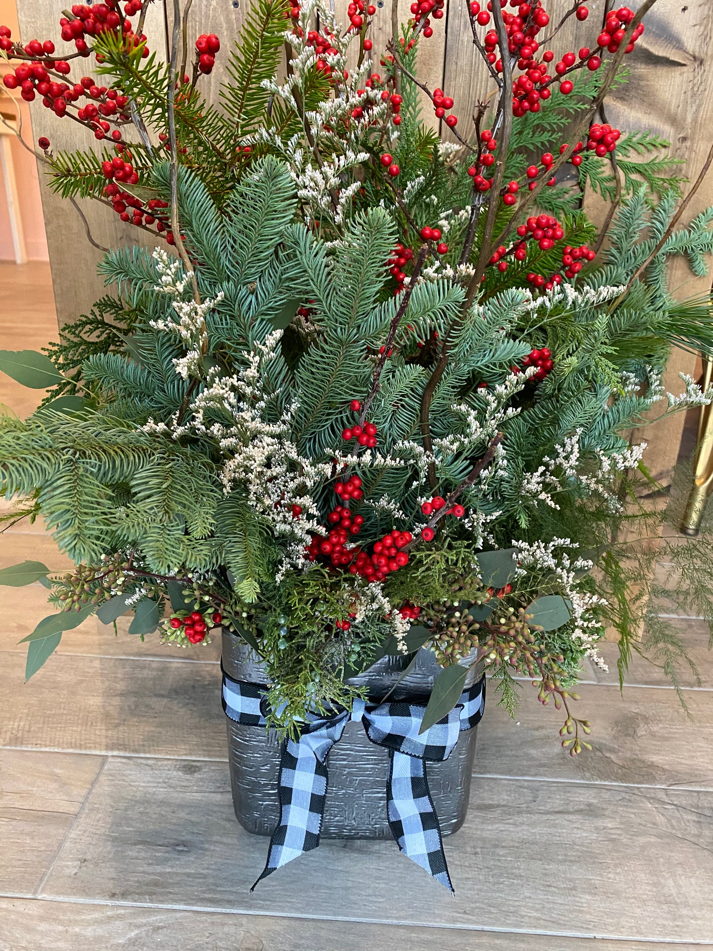"Holly Jolly" Christmas Arrangement